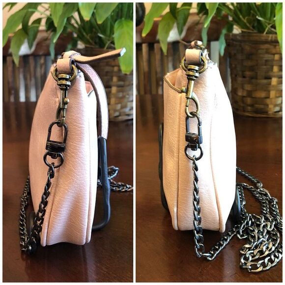 UNBRANDED - Textured Faux Leather Crossbody in Blush Pink. New Gunmetal Chain - Picture 6 of 14